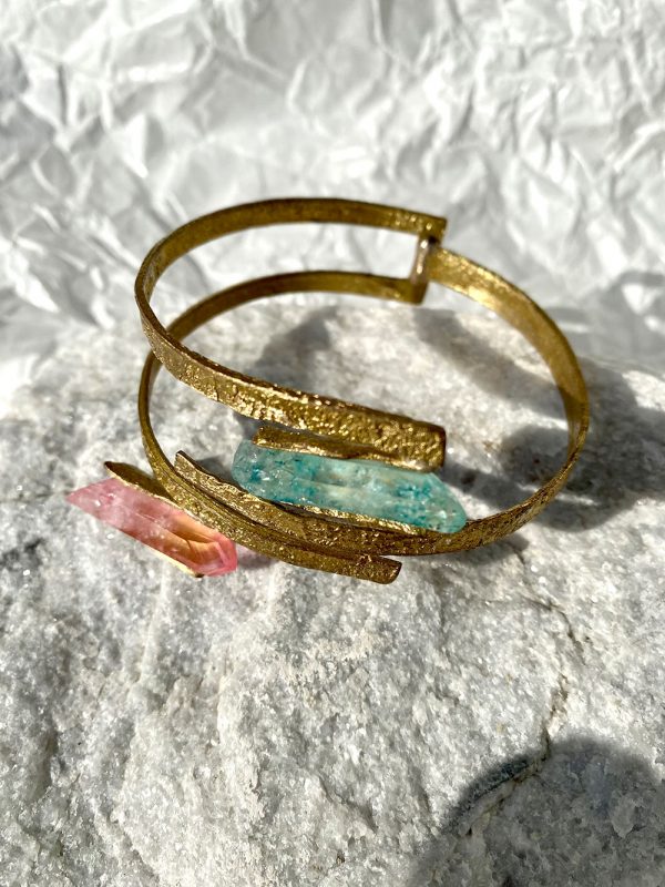 Gold ring with stones