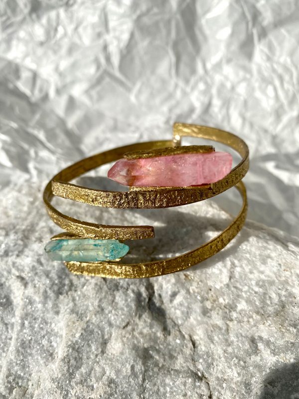 Gold ring with stones